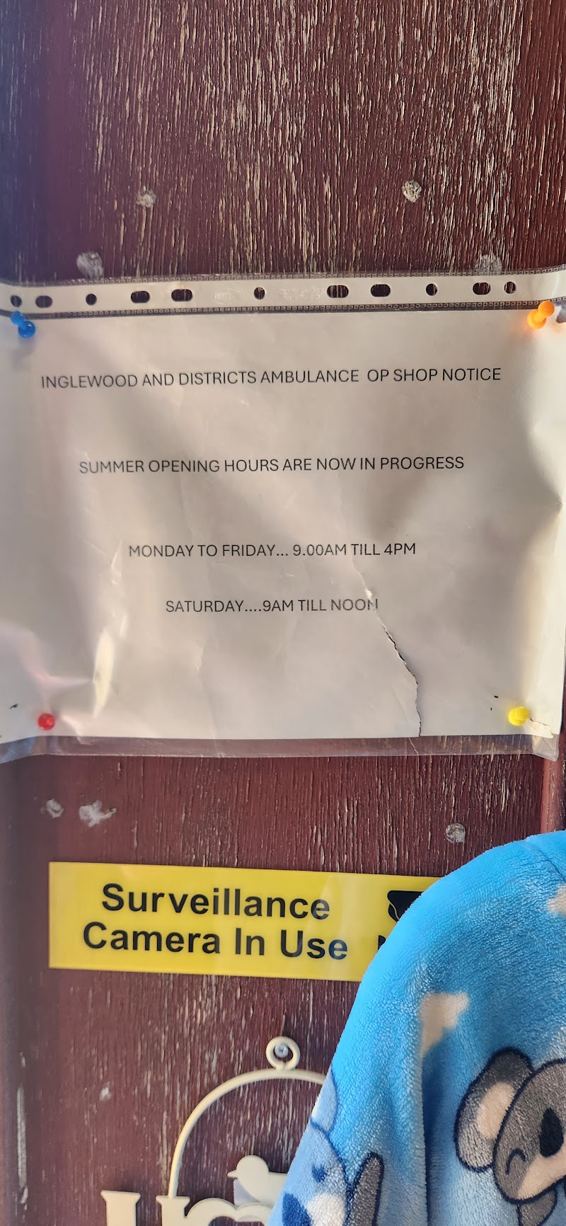 Check out Inglewood ambulance op shop in Inglewood