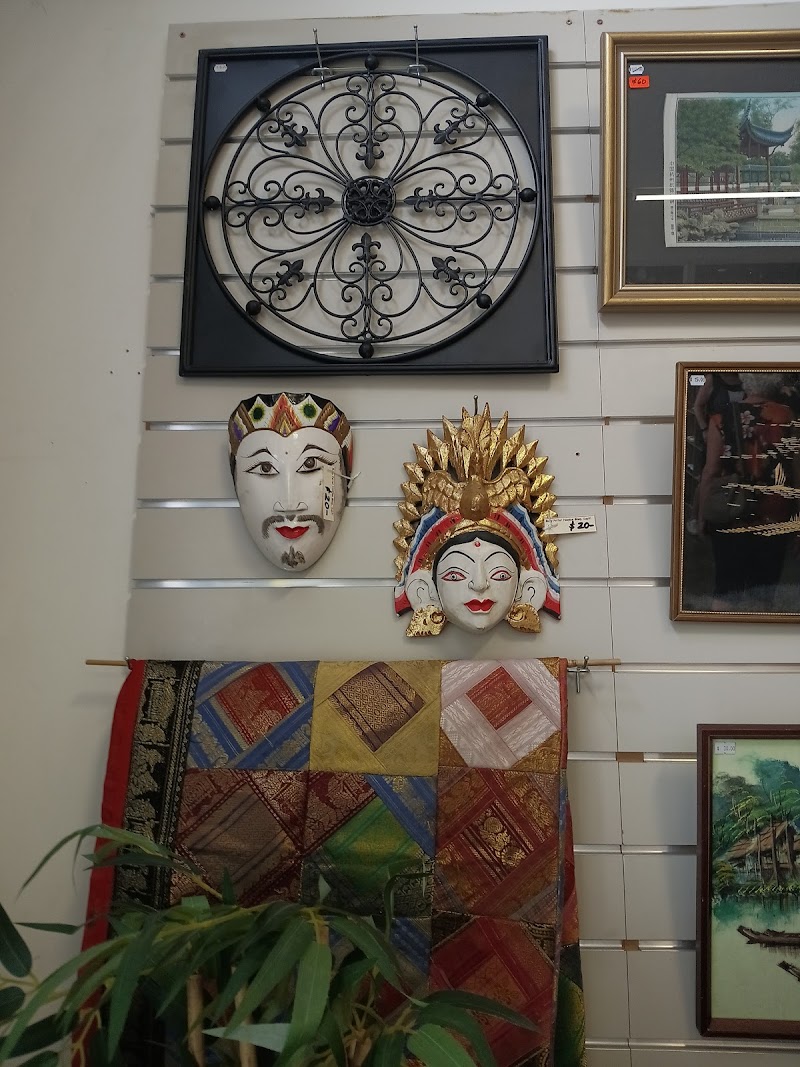 Check out Mary Potter Hospice Shop – Paraparaumu in Paraparaumu