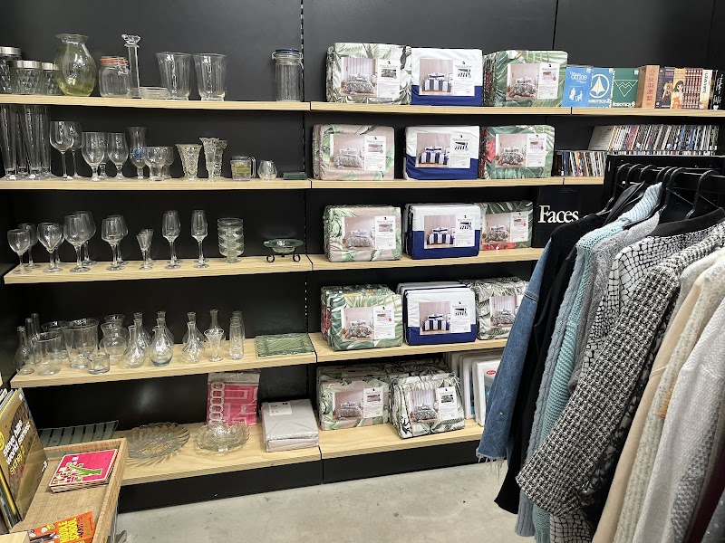Check out Vinnies Coogee in COOGEE