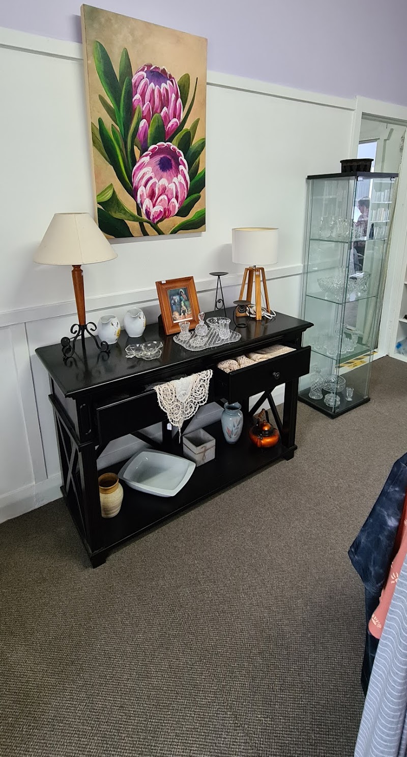 Check out Lavender Cottage Preloved Boutique in Penrith-Katoomba corridor