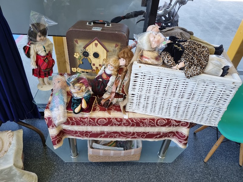 Check out Neighbours Aid – Op Shop Morayfield in Morayfield