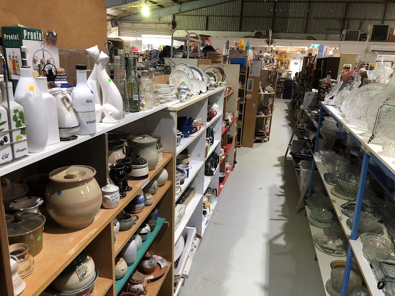 Check out Yarrawonga Community Opportunity Shop in Yarrawonga