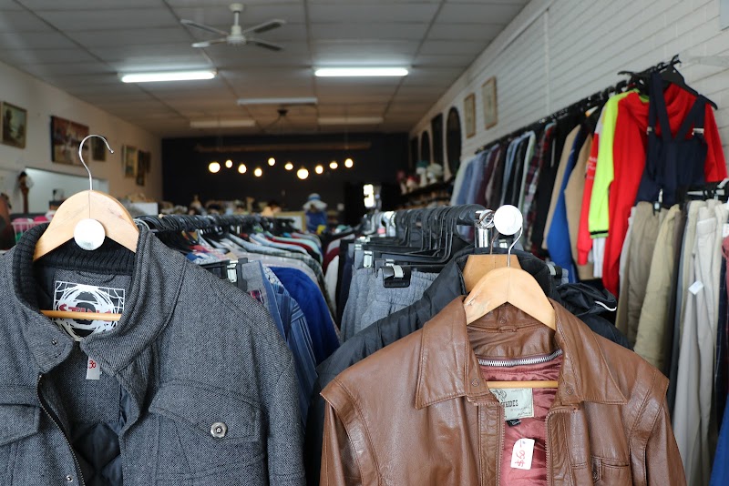 Check out Lifeline Shop Port Macquarie Gordon Street in Port Macquarie