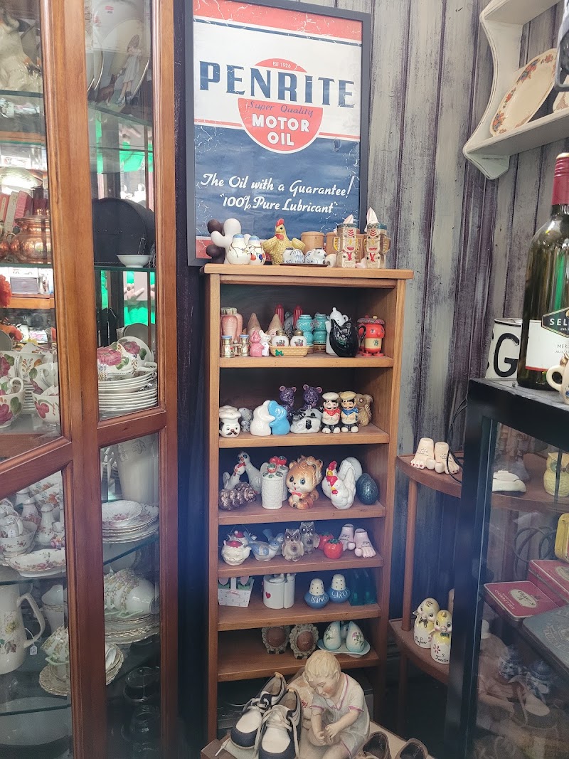 Check out Shingle Creek Collectables in Shingle Creek
