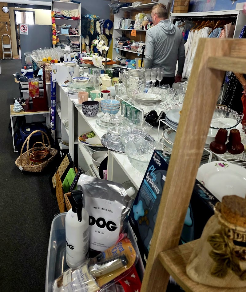 Check out GLWS op shop Tuncurry in Tuncurry