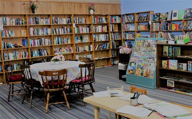 Check out Fossick & Find Opportunity Shop in Morwell