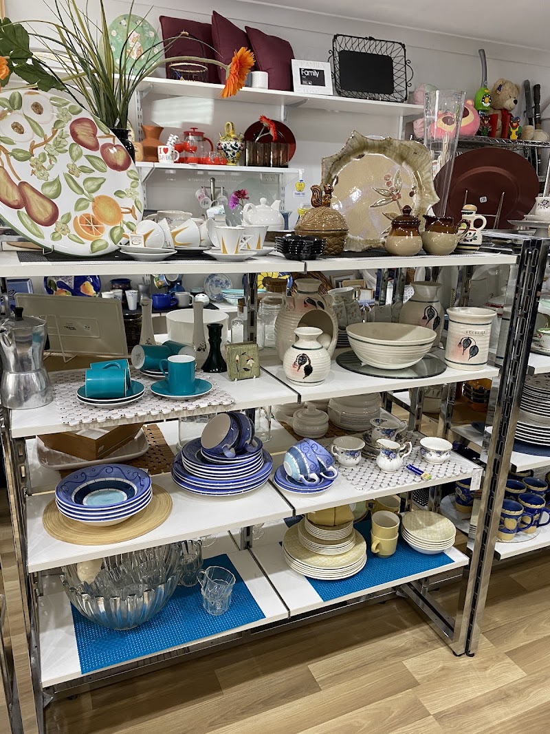 Check out Vinnies Dural in DURAL
