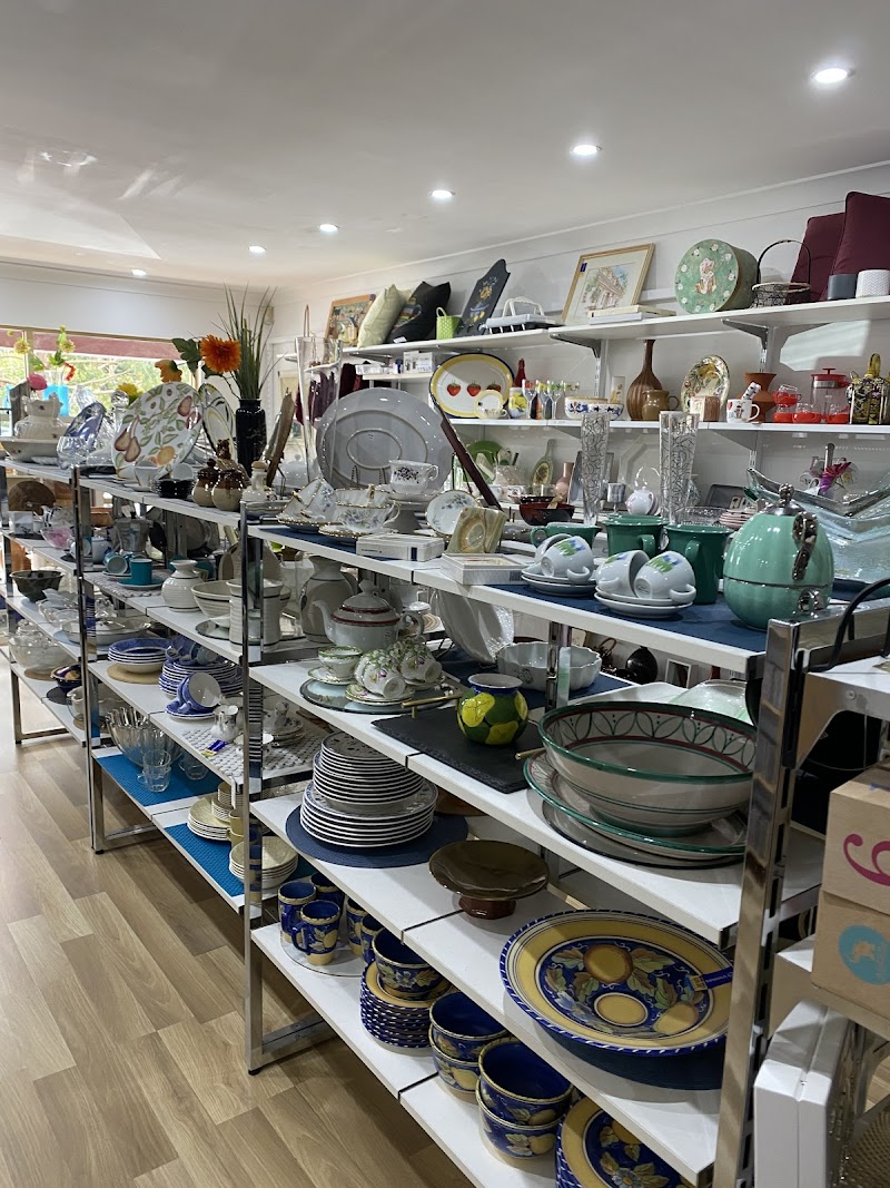 Check out Vinnies Dural in DURAL
