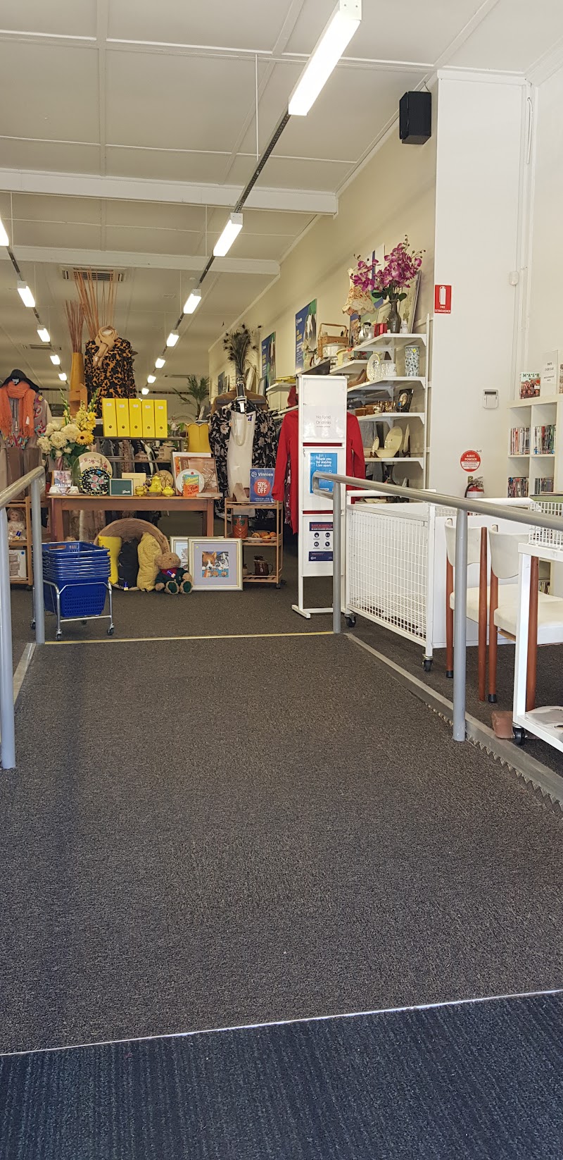 Check out Vinnies Cootamundra (ACT) in COOTAMUNDRA