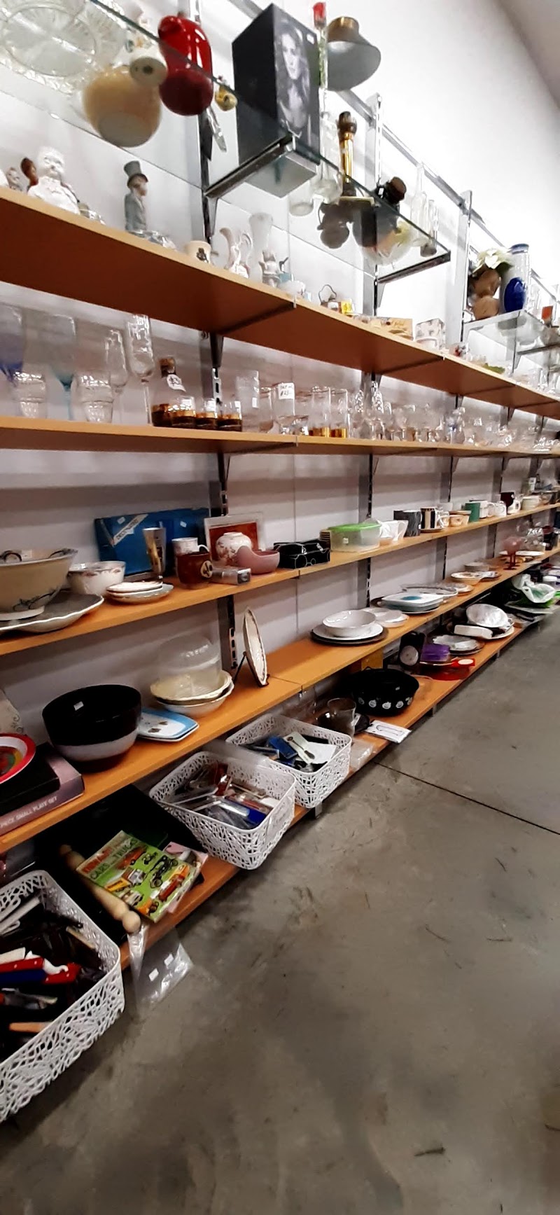 Check out Lifeline Shop Ipswich Riverlink – Riverlink Shopping Centre Shop BD12 Corner Downs Street & in Ipswich