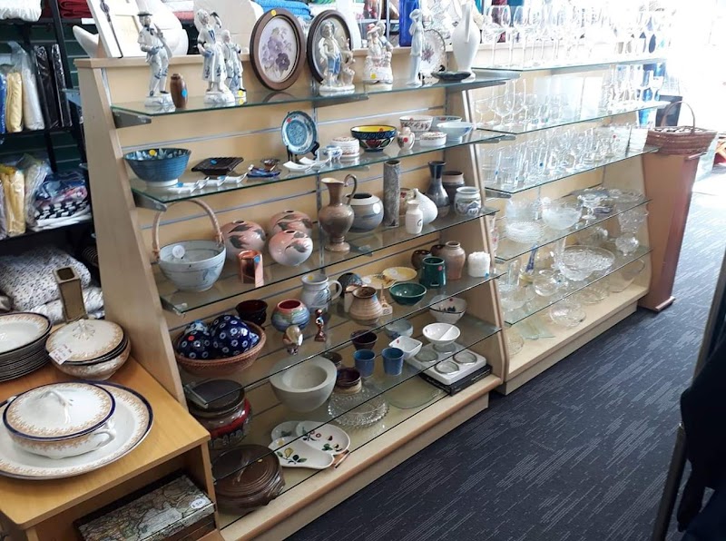 Check out 4 Paws Pet Care Charity Shop in Silverdale