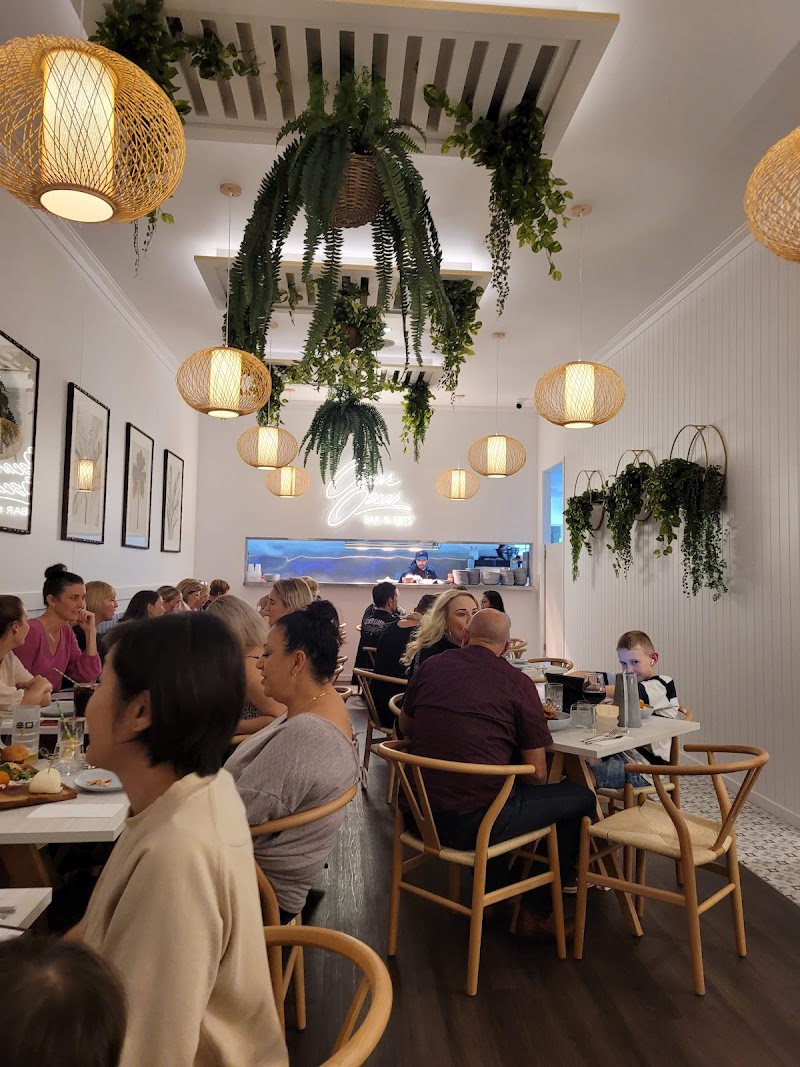 Check out Lifeline Shop Victoria Point in Victoria Point