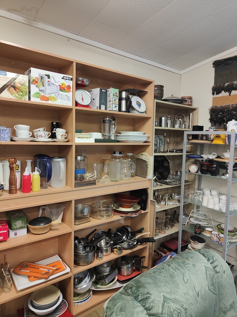 Check out Manny's Clearance Recycling in Waitangirua