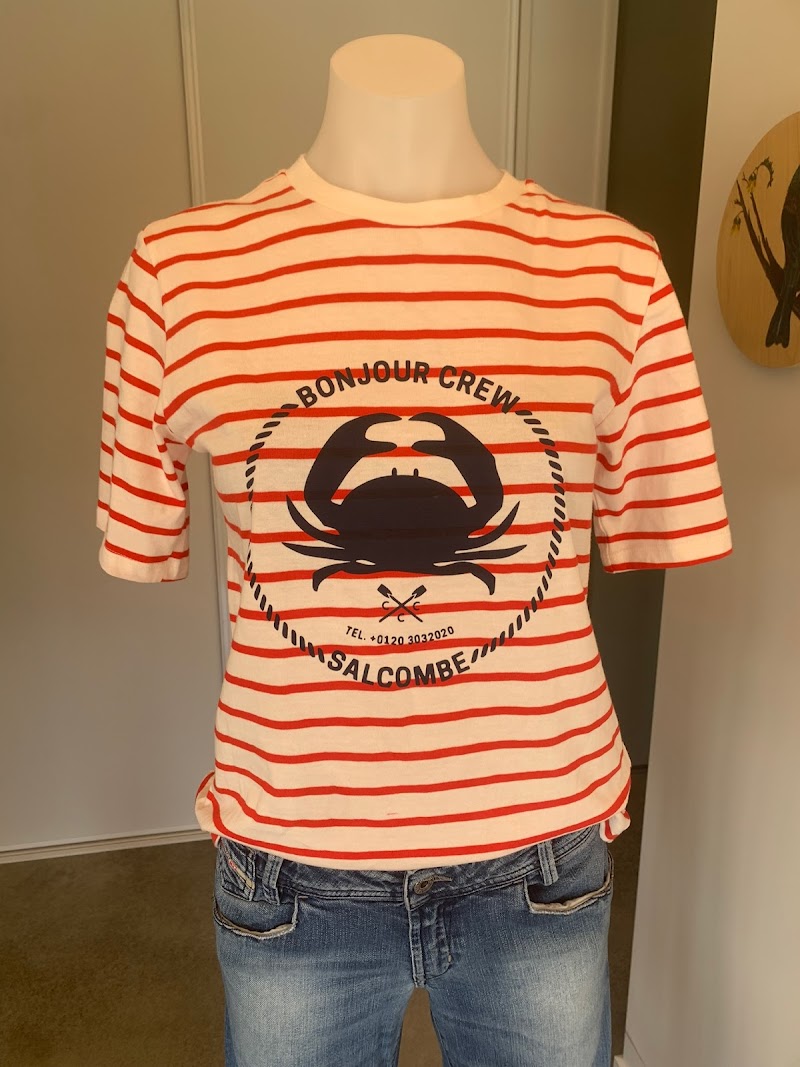 Check out Reinvent Boutique in Lincoln