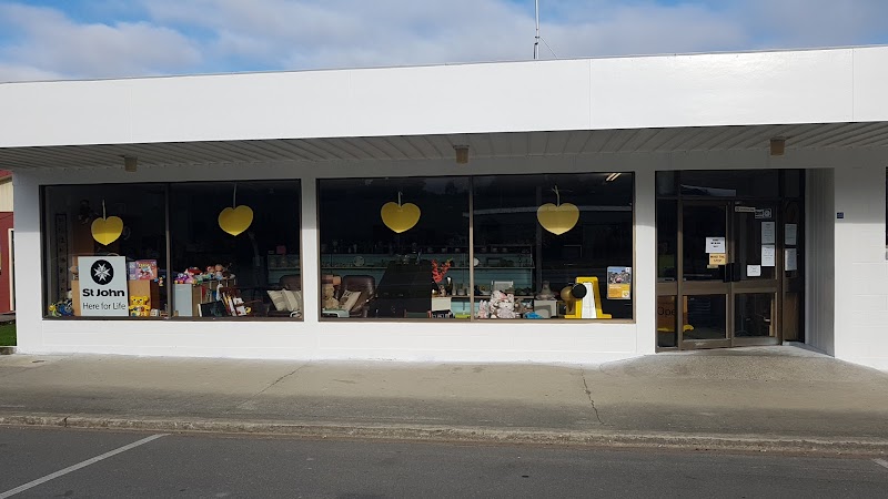 Check out St John Op Shop Lumsden in Lumsden