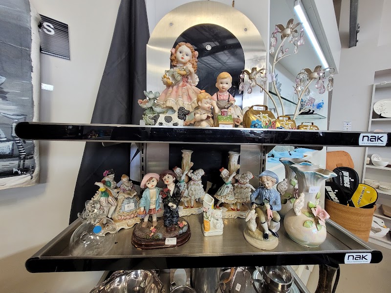 Check out St Andrew's Op Shop Waiuku in Waiuku