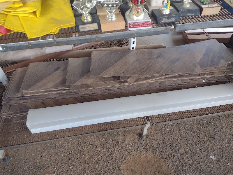 Check out Lifeline Tip Shop Used Goods Broken Hill – 1 Wills St in Broken Hill