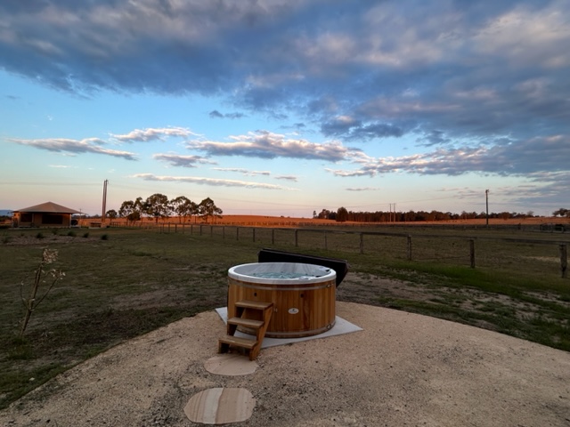 Check out Unwind Hunter Valley in Anambah