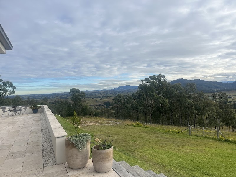 Check out Unwind Hunter Valley in Anambah
