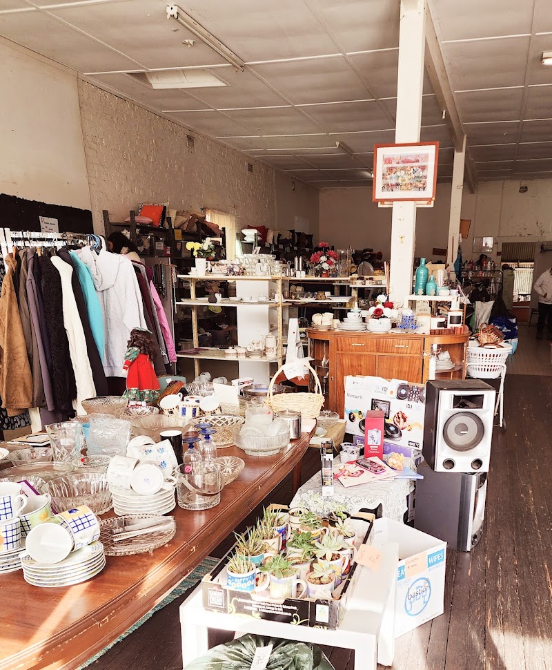 Check out RDA Cowra Op Shop in Cowra