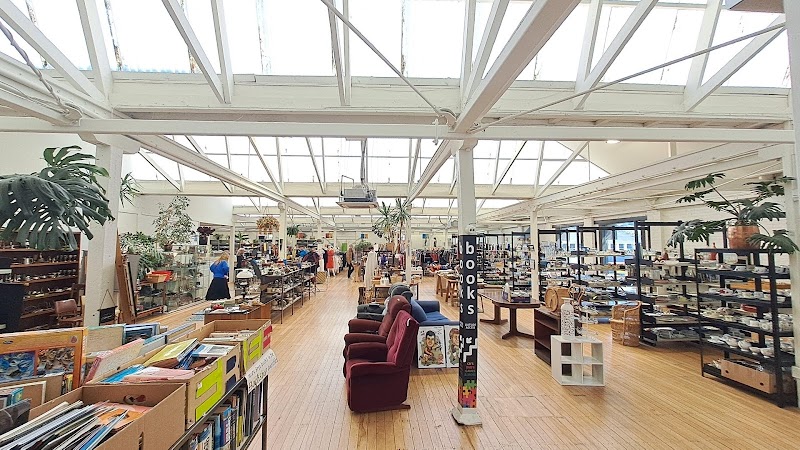 Check out Otago Community Hospice Shop Dunedin in Central Dunedin