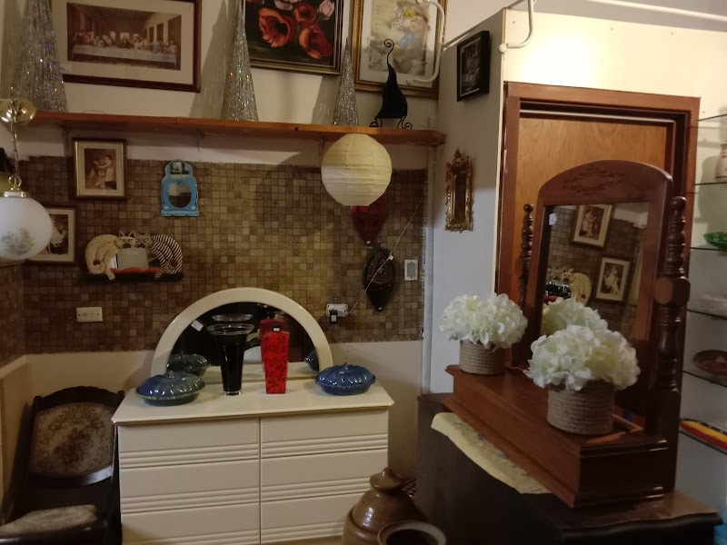 Check out Little Treasures Secondhand Shop Sawyers Valley in Sawyers Valley