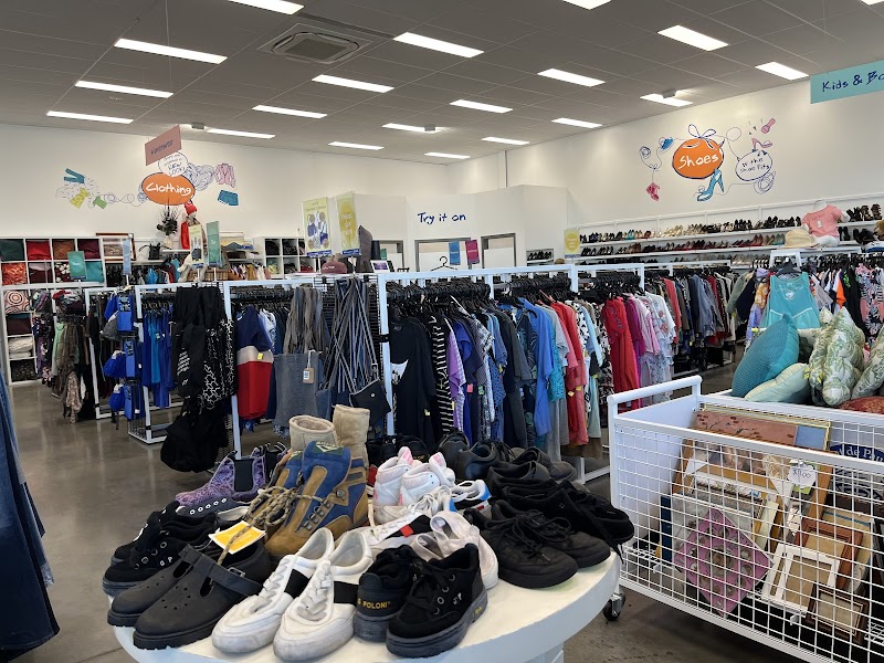 Check out Vinnies Coolaroo in COOLAROO