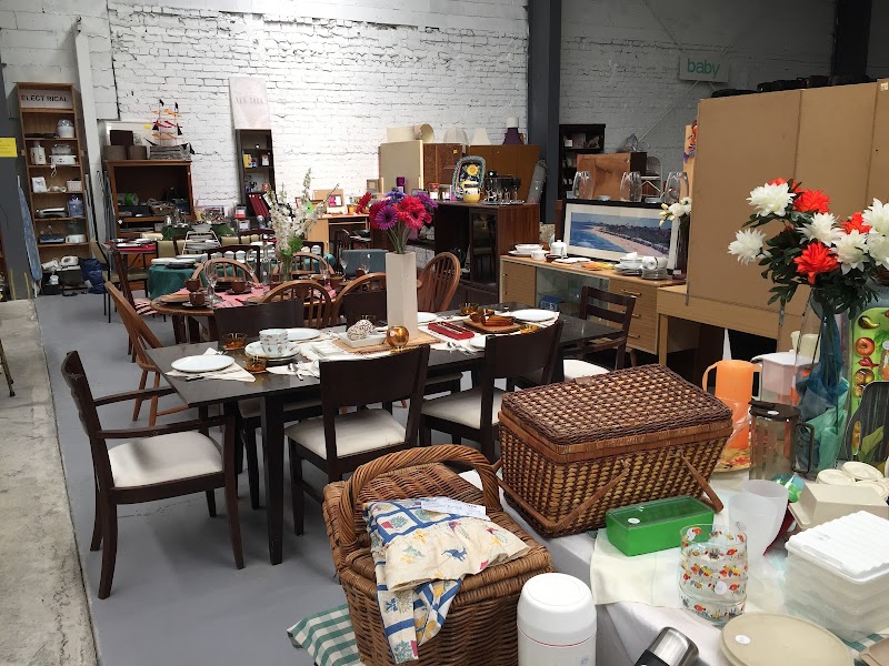 Check out Helping Hands Mission Inc. – Sunshine Op Shop in Sunshine