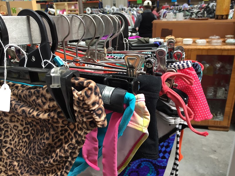 Check out Helping Hands Mission Inc. – Sunshine Op Shop in Sunshine