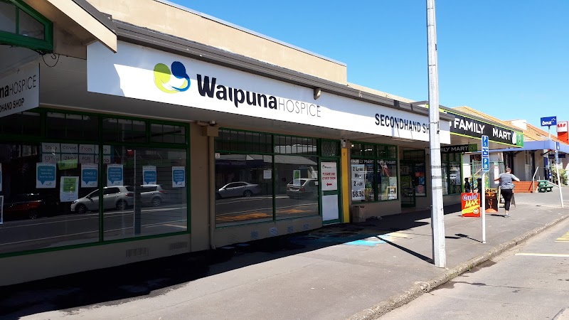 Check out Waipuna Hospice Shop Katikati in Katikati