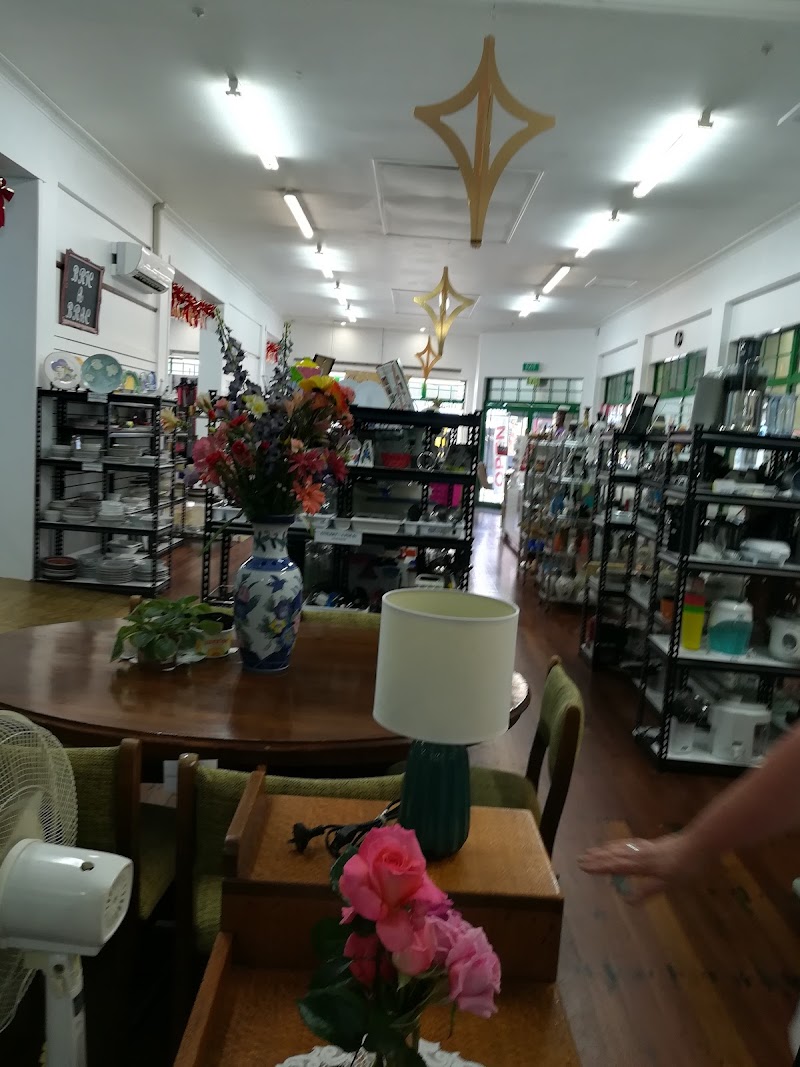 Check out Waipuna Hospice Shop Katikati in Katikati