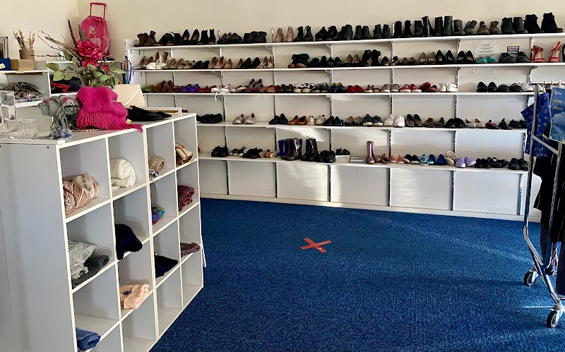 Check out Vinnies Junee in JUNEE