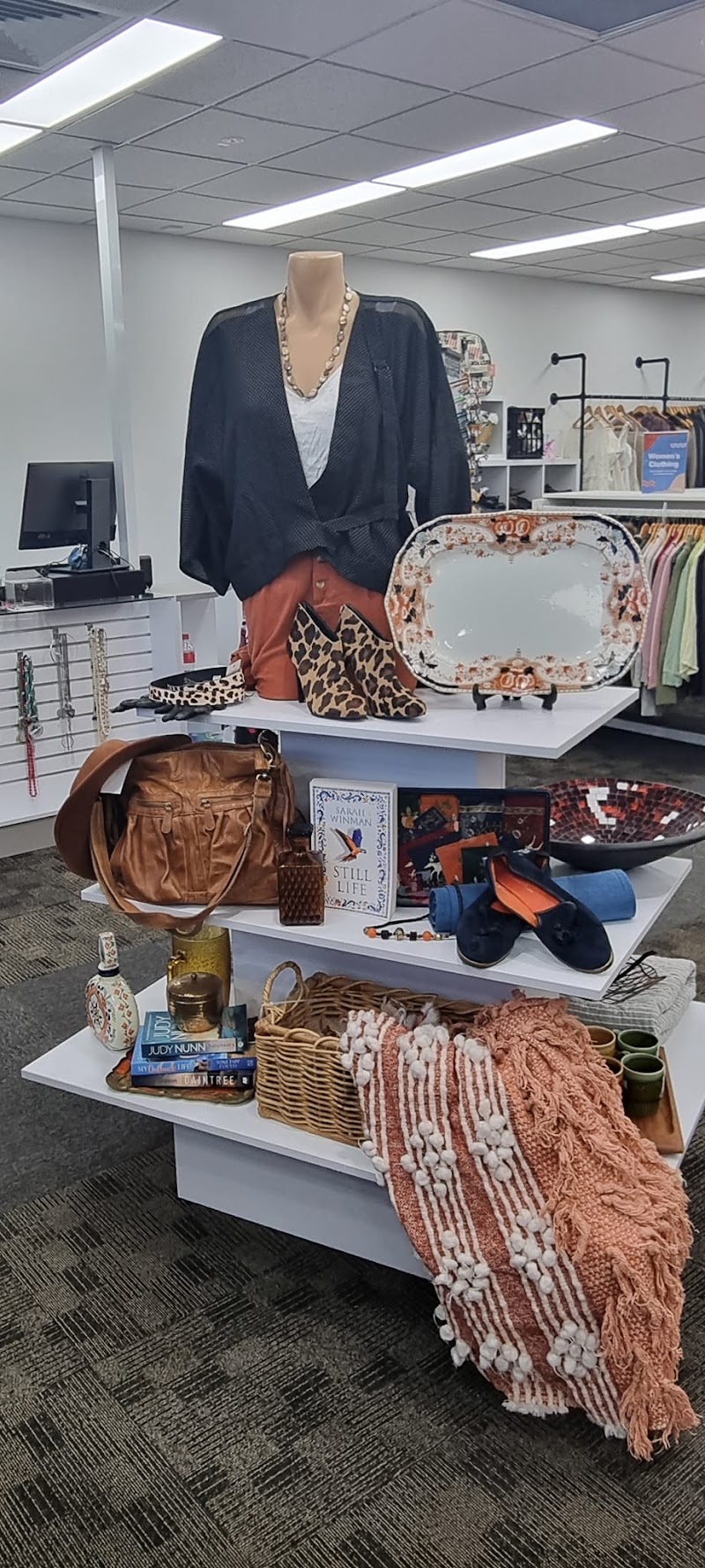 Check out Lifeline Shop Toronto in Toronto