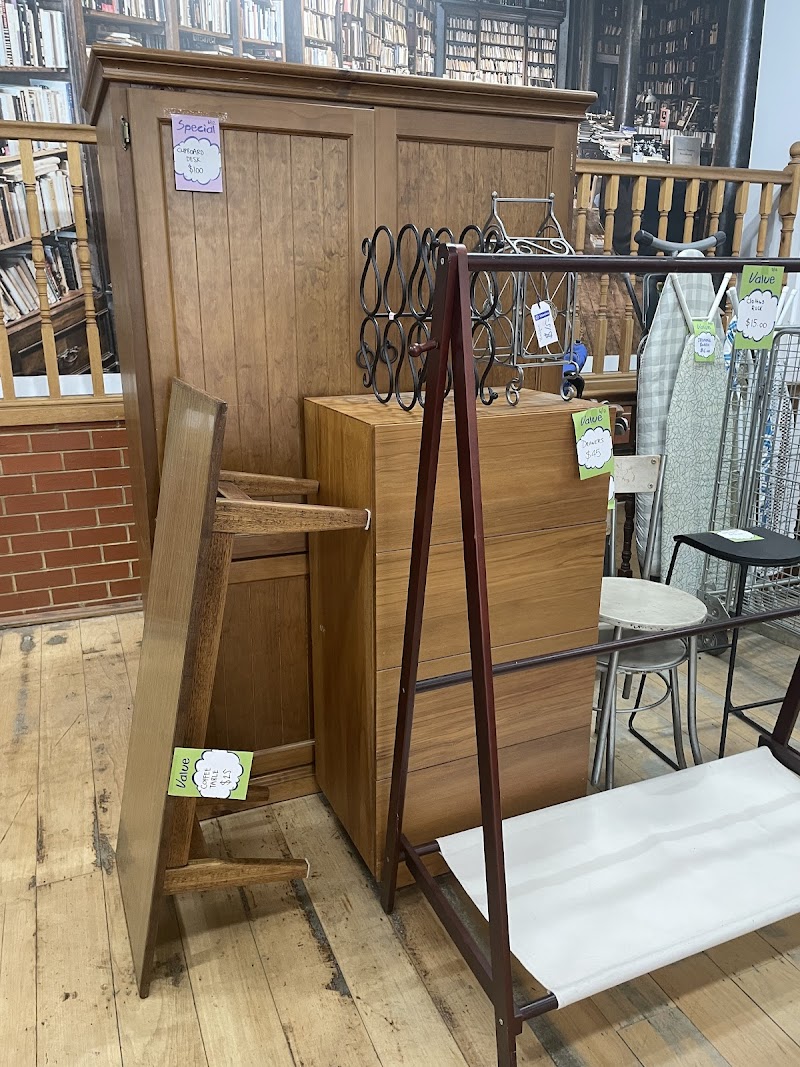 Check out Vinnies Thornbury in THORNBURY