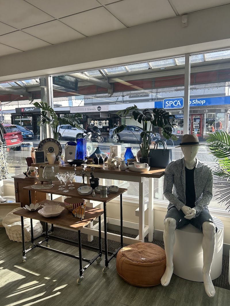 Check out Dove Hospice Ellerslie Shop in Ellerslie