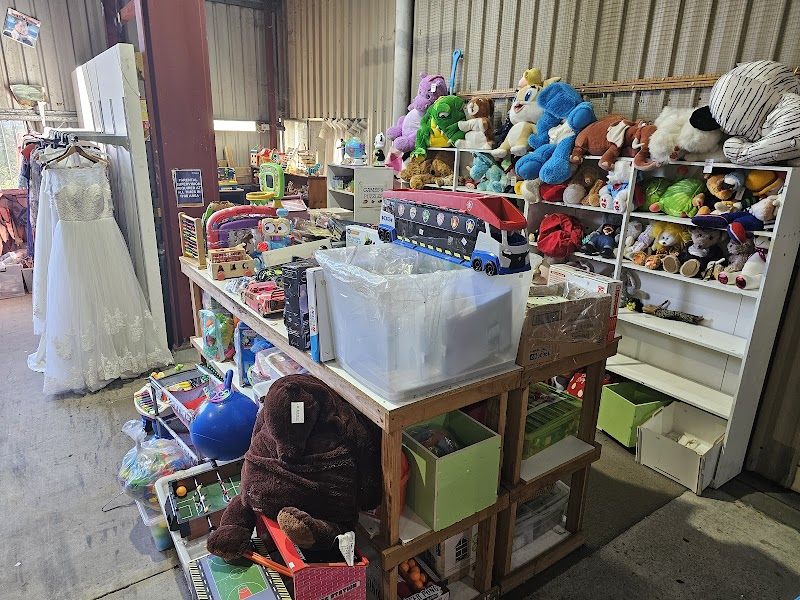 Check out Lifeline Shop Kunda Park in Kunda Park