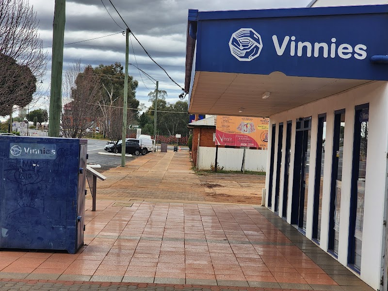 Check out Vinnies Cobar in COBAR