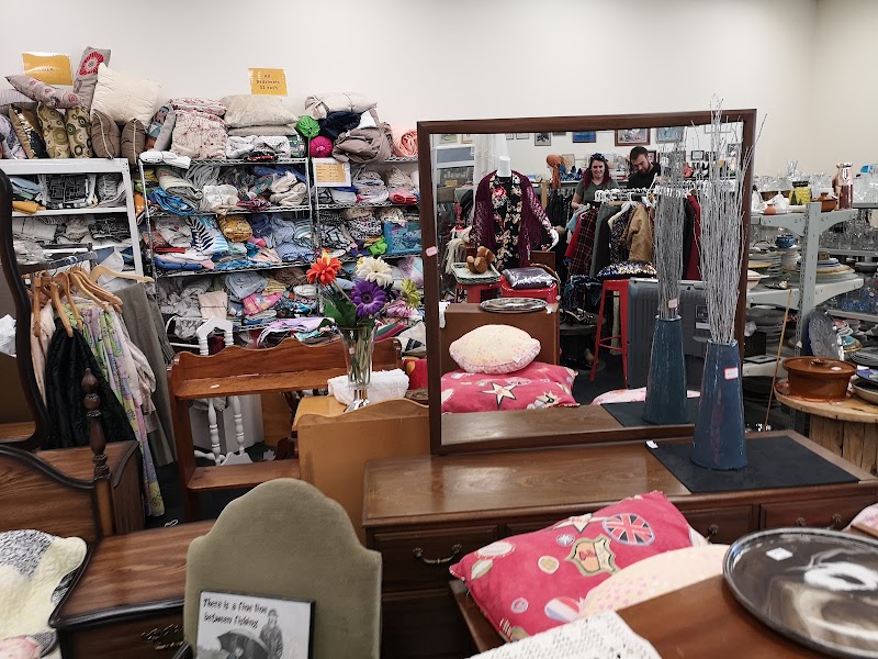 Check out St John Op Shop Rangiora in Rangiora