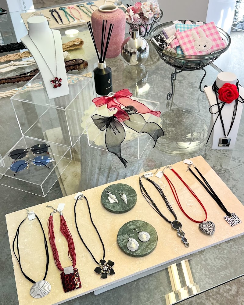 Check out Neighbourhood Vintage Fremantle in Fremantle