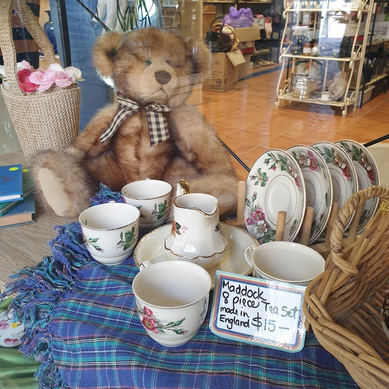 Check out This N That Thriftshop in Mount Gravatt