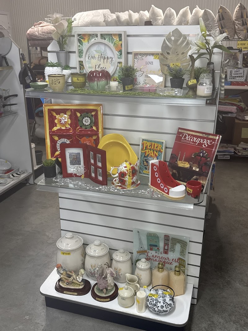 Check out Warwick Shop (A Lifeline Darling Downs Op-Shop) in Warwick