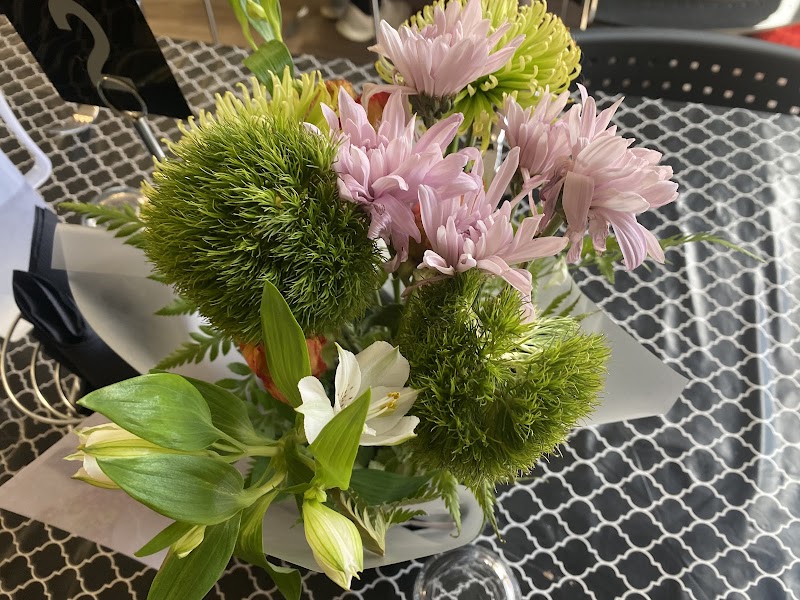 Check out Bairnsdale Neighbourhood House Opshop in Ryans