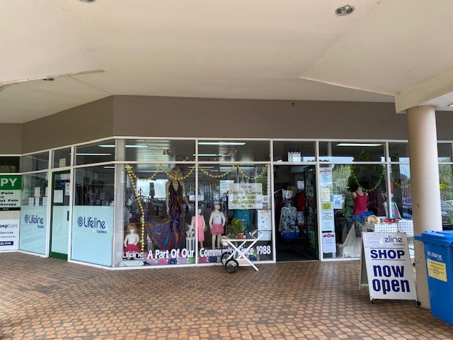 Check out Lifeline Gippsland Shop – Churchill in Churchill