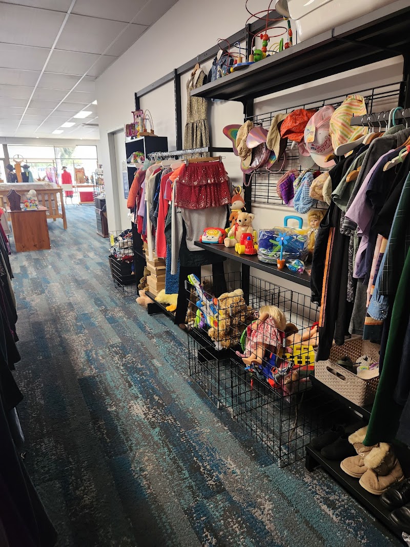 Check out Lifeline Loddon Mallee Store in Long Gully