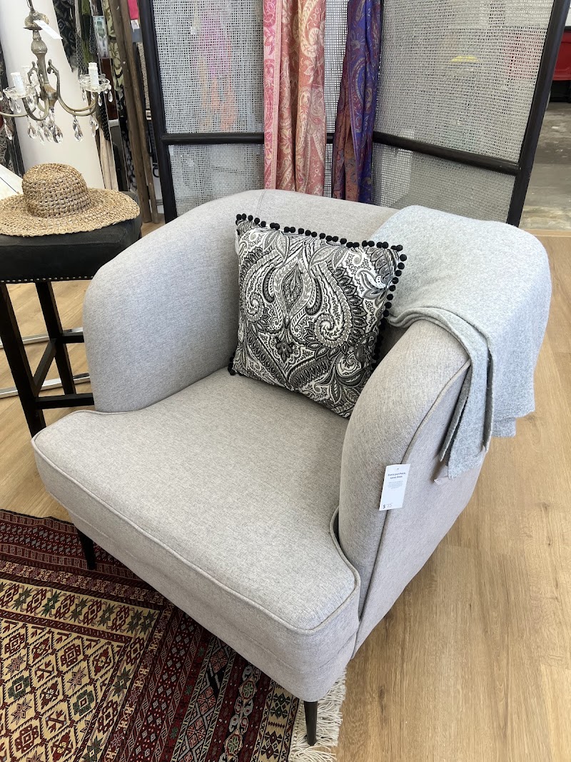 Check out Lifeline Shop Westleigh in Westleigh