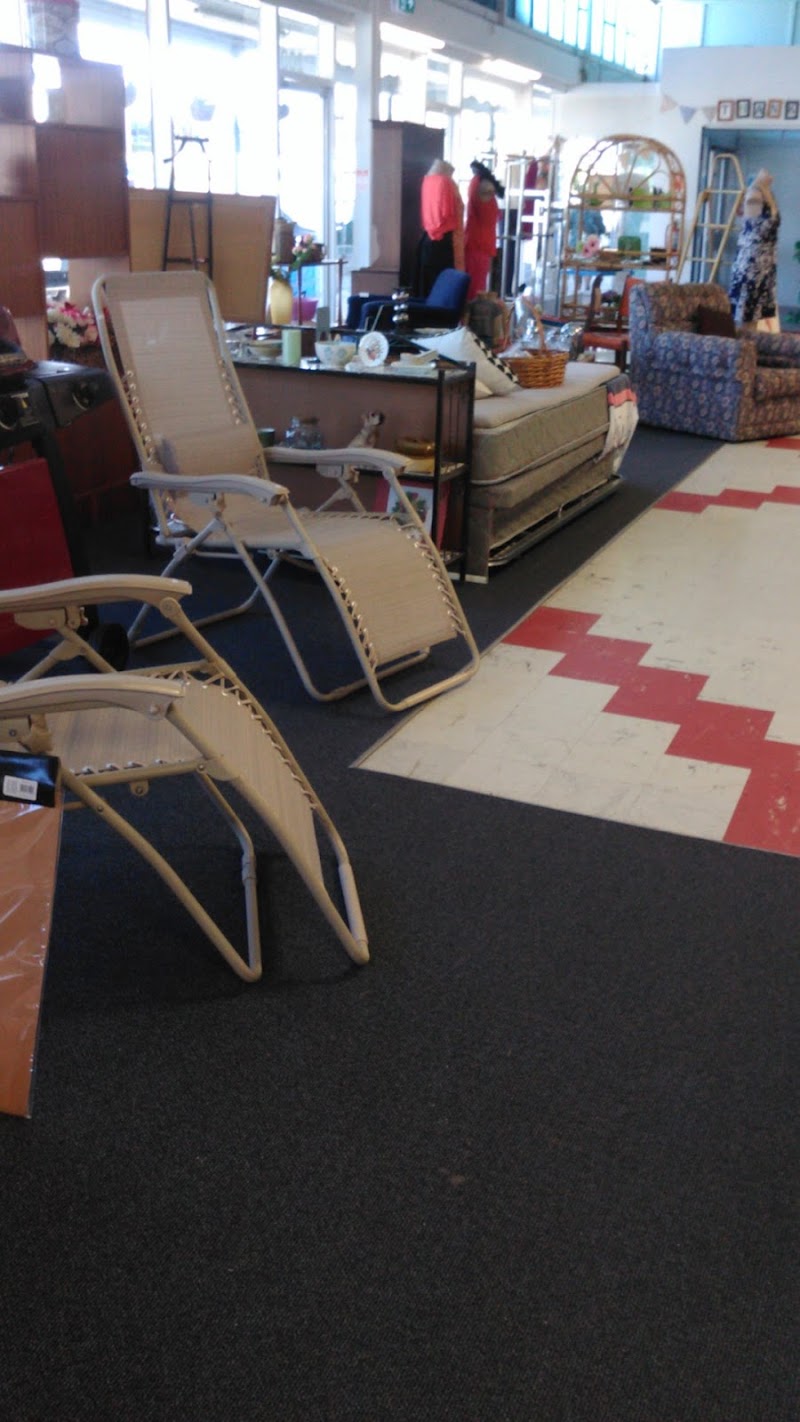 Check out Waipuna Hospice Charity Shop - Te Puke in Te Puke