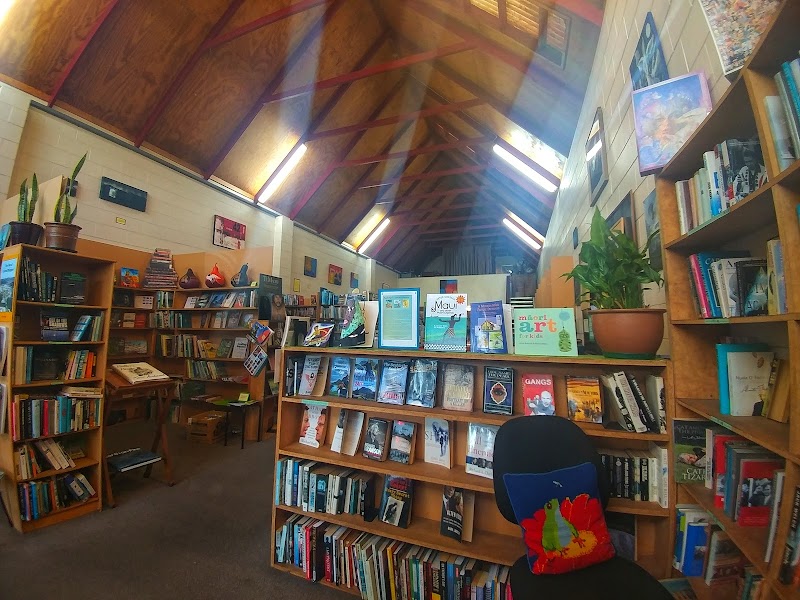 Check out Book Inn in Te Kamo