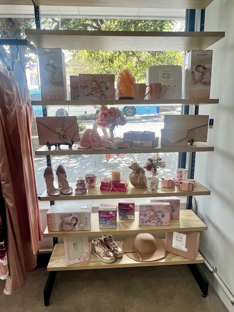 Check out Vinnies Camden in CAMDEN