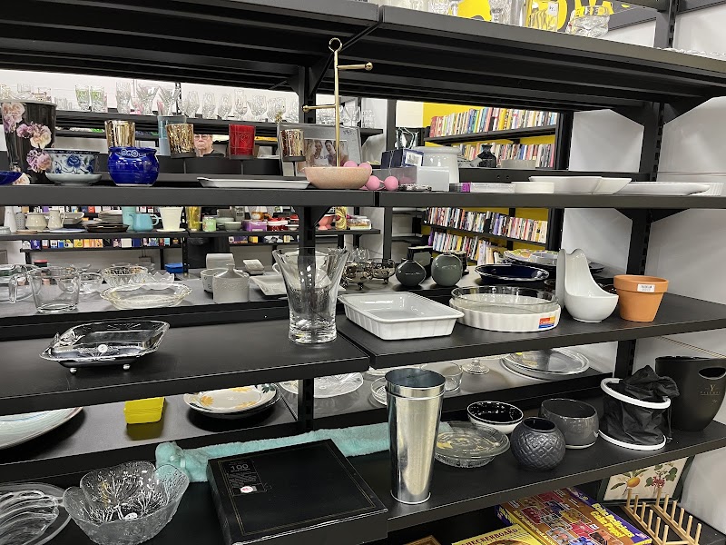 Check out Good Sammy Gosnells Op Shop in Gosnells