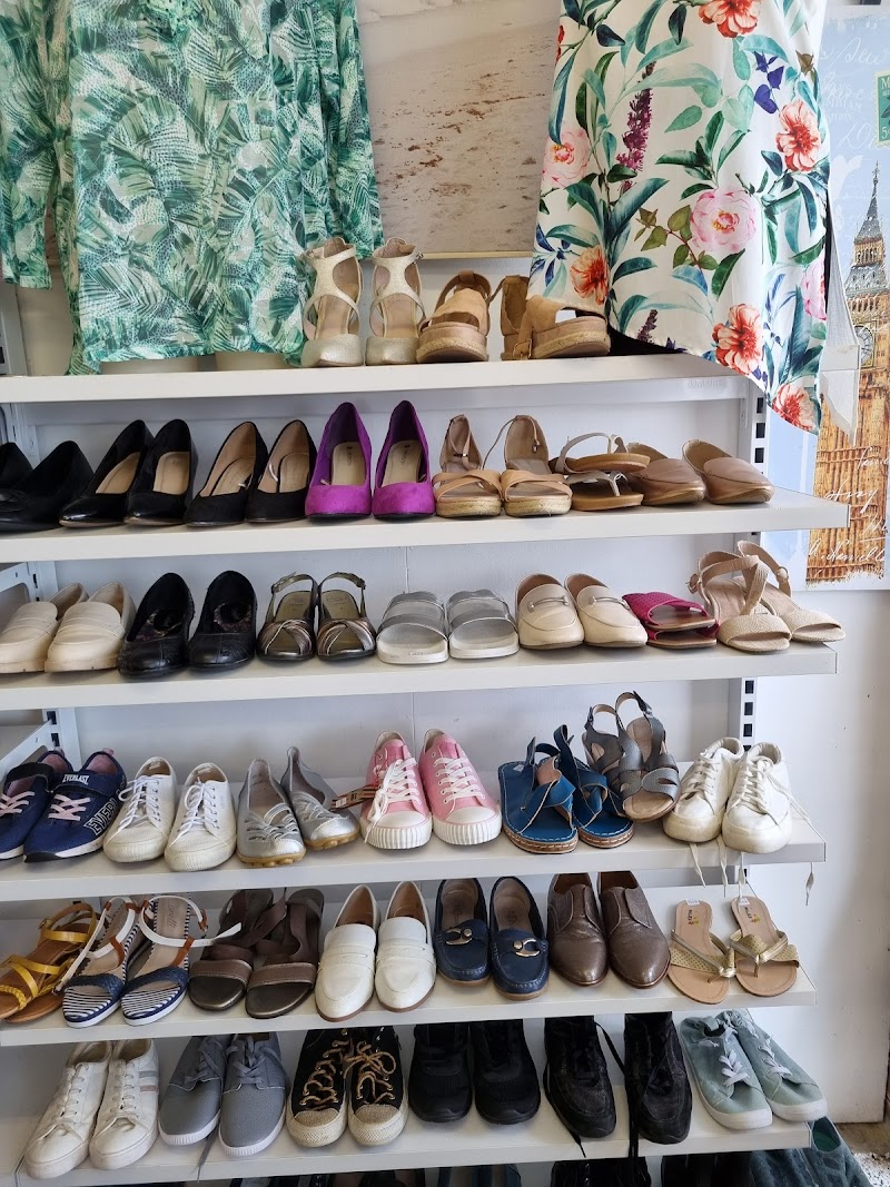 Check out Lifeline Shop Bracken Ridge in Bracken Ridge